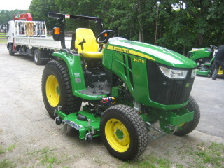 ジョンディアスポーツトラクター3033R